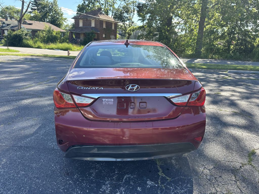 2014 Hyundai Sonata Image 5