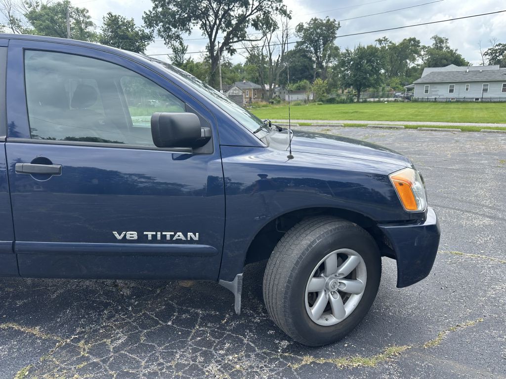 2012 Nissan Titan Image 3
