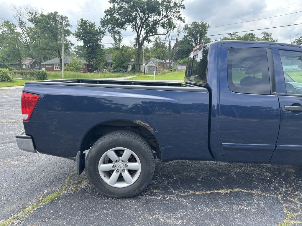 2012 Nissan Titan Image 4