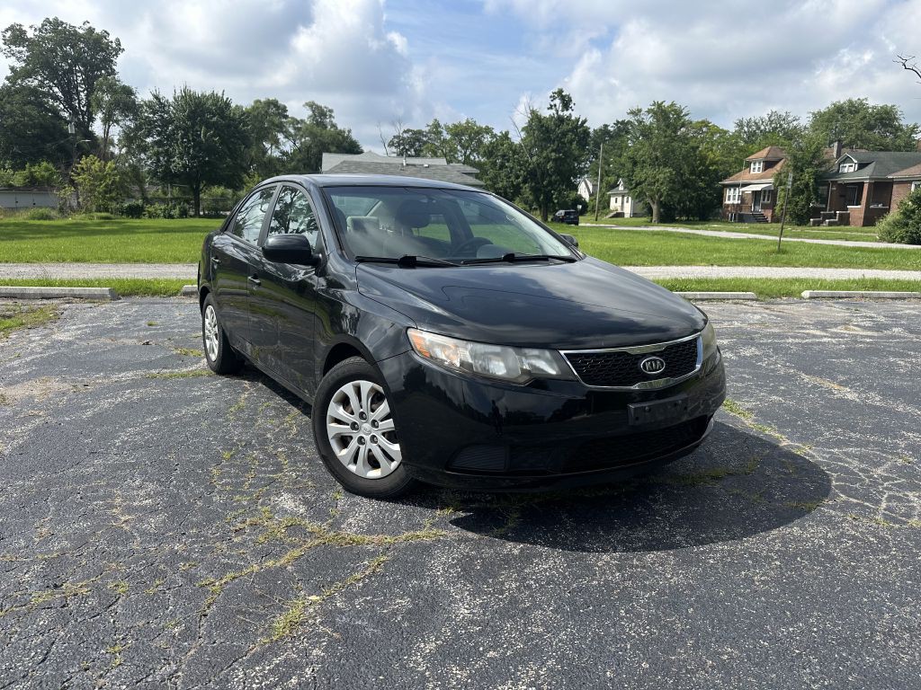 2011 Kia Forte Image 2