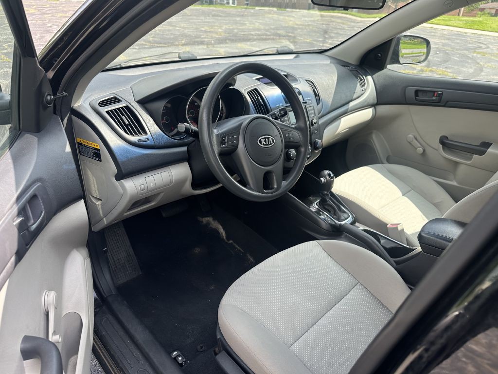 2011 Kia Forte Image 12