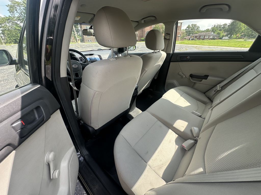 2011 Kia Forte Image 14