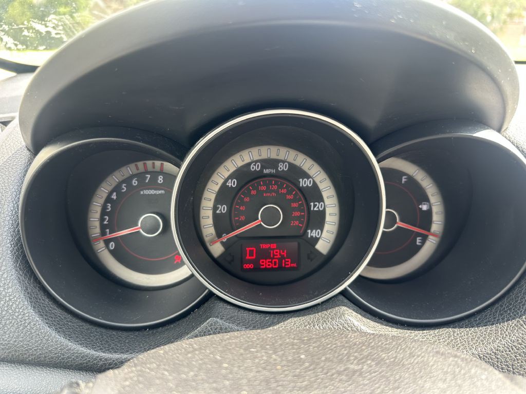 2011 Kia Forte Image 18