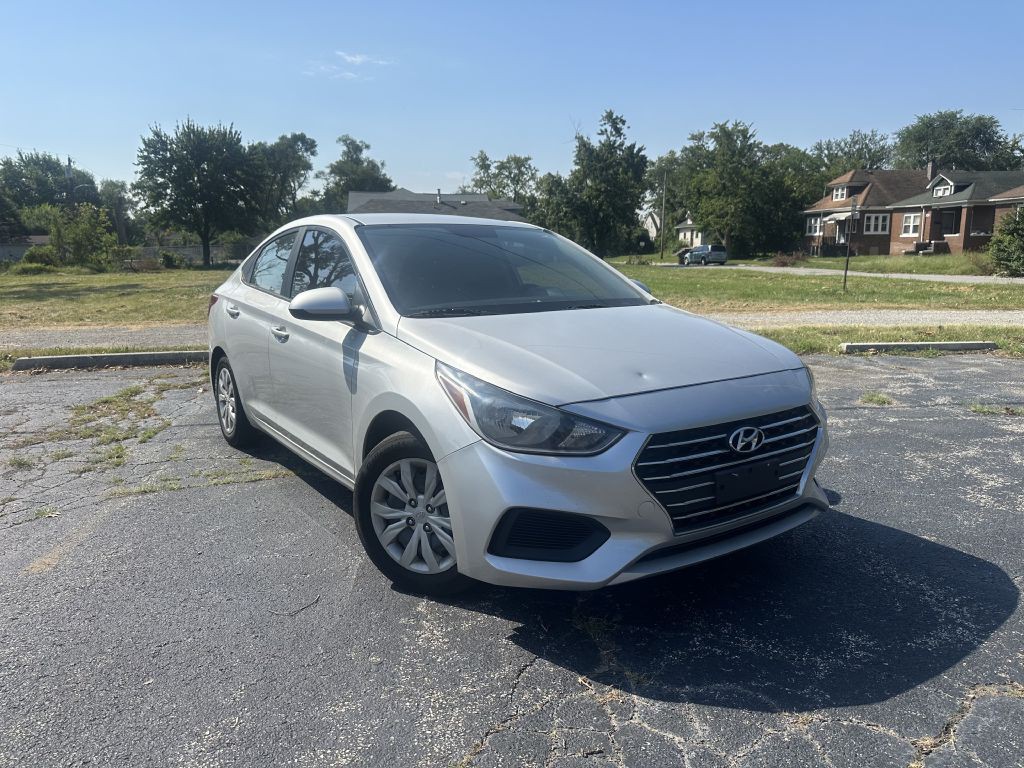 2020 Hyundai Accent Image 2