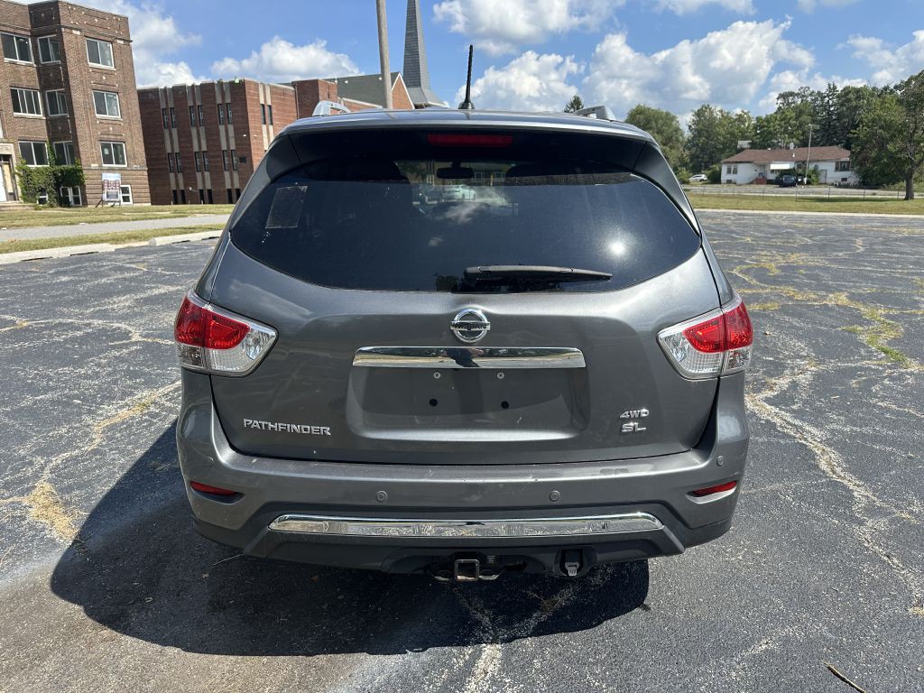 2015 Nissan Pathfinder Image 4