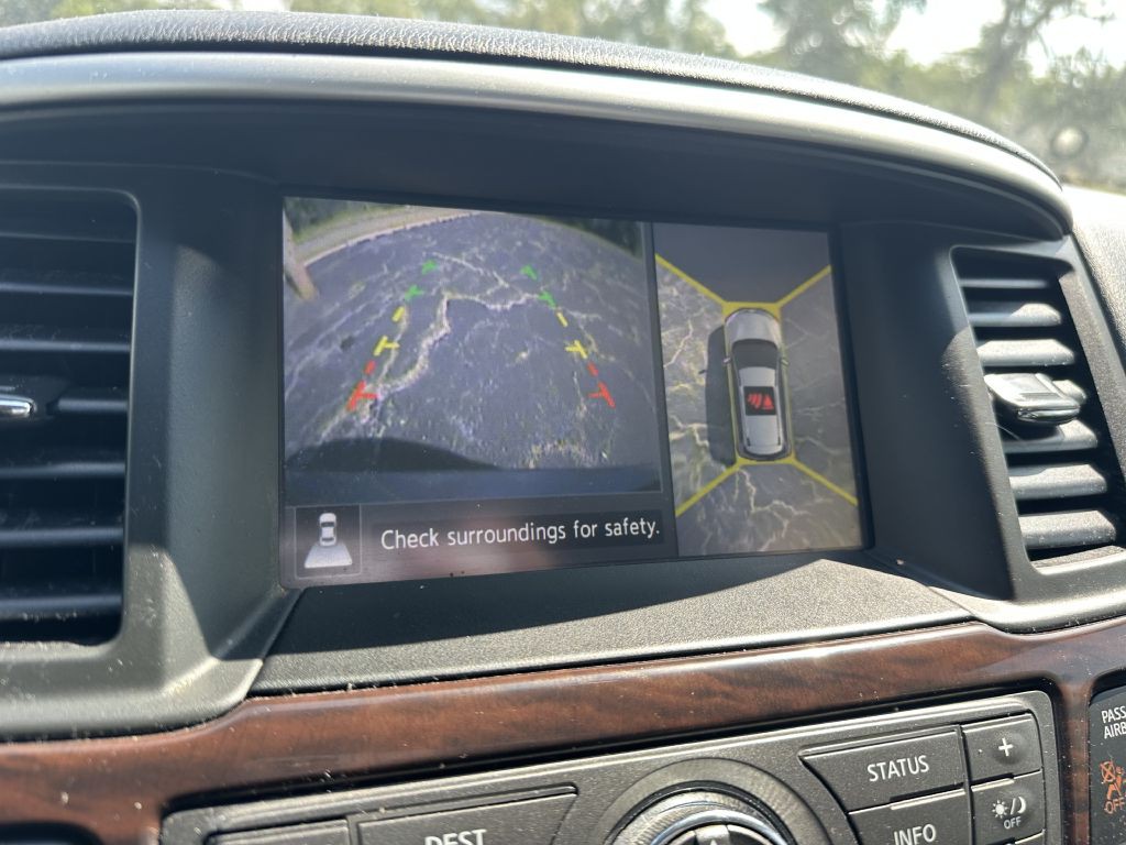 2015 Nissan Pathfinder Image 14