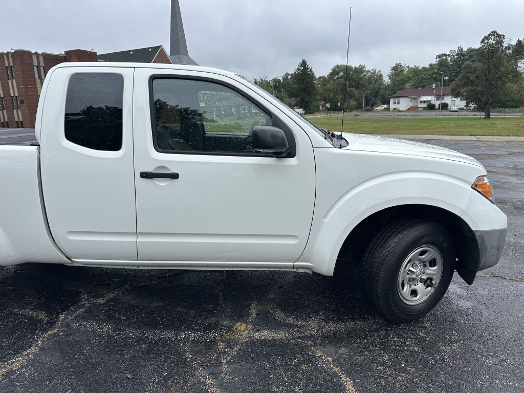 2019 Nissan Frontier Image 2