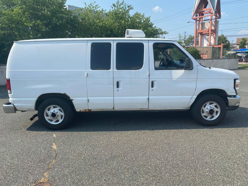 2008 Ford Econoline Image 3