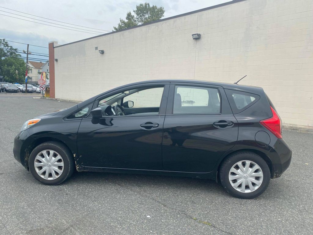 2015 Nissan Versa Image 3
