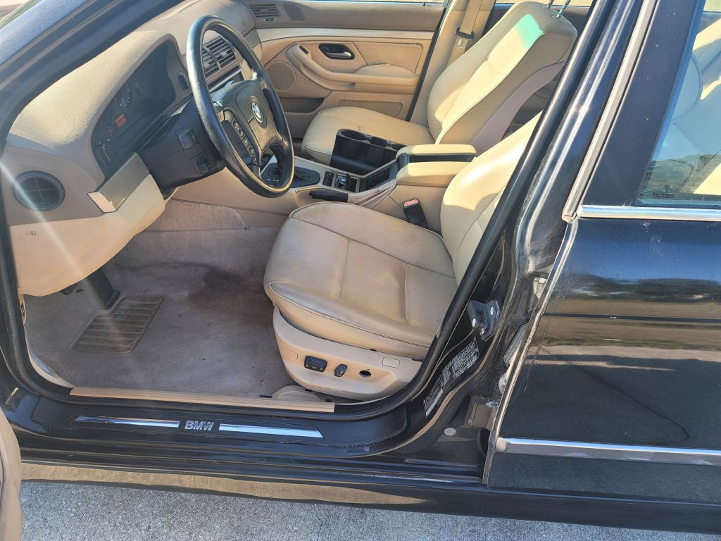 2000 BMW 5 Series Image 4