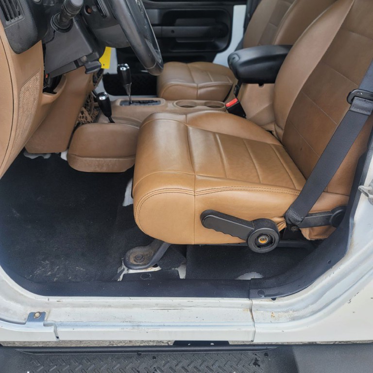 2011 Jeep Wrangler Unlimited Image 4