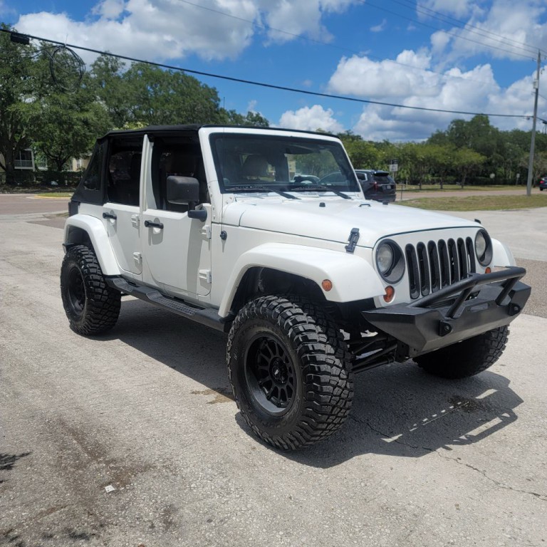2011 Jeep Wrangler Unlimited Image 10