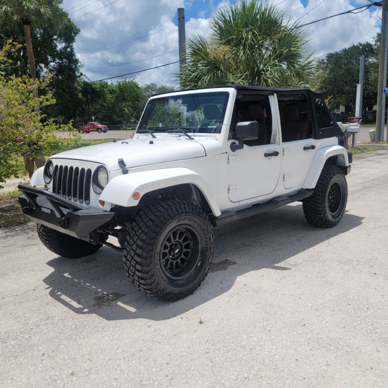 2011 Jeep Wrangler Unlimited Image 12