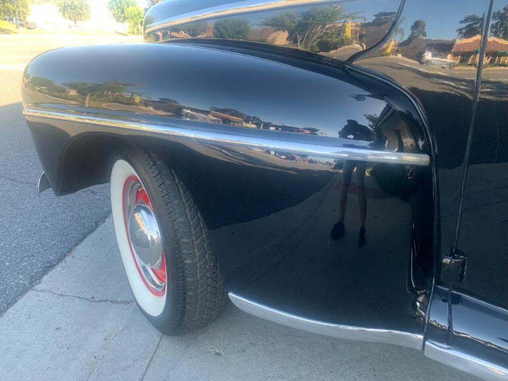 1948 Ford Deluxe Image 6
