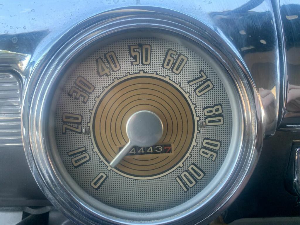 1948 Ford Deluxe Image 18