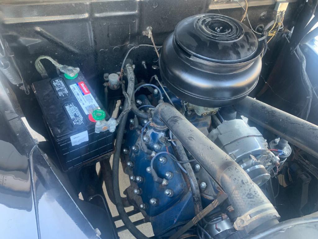 1948 Ford Deluxe Image 25