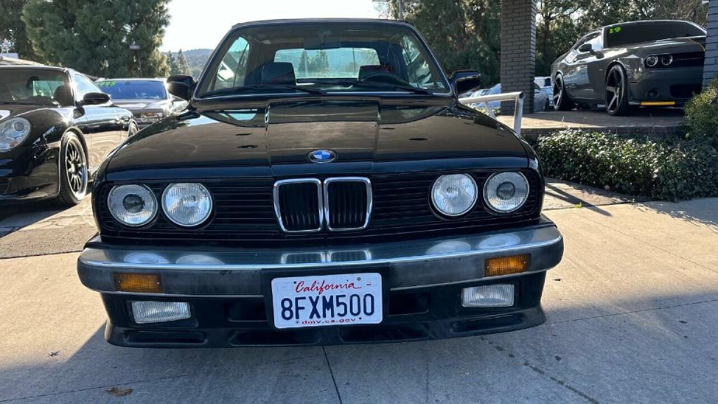 1987 BMW 3 Series Image 3