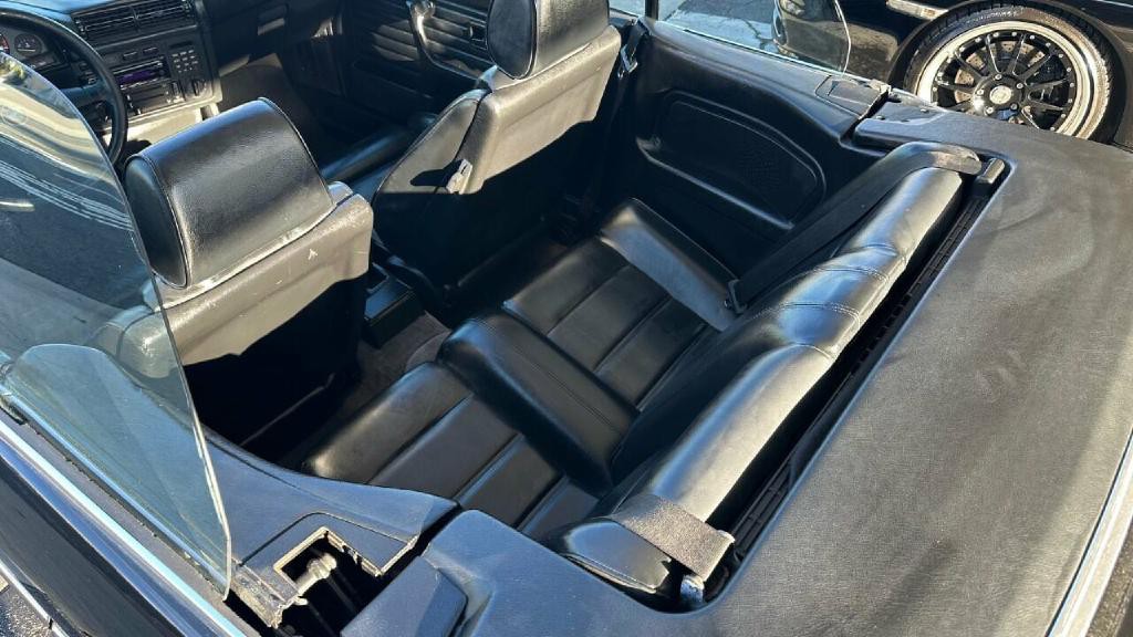 1987 BMW 3 Series Image 24