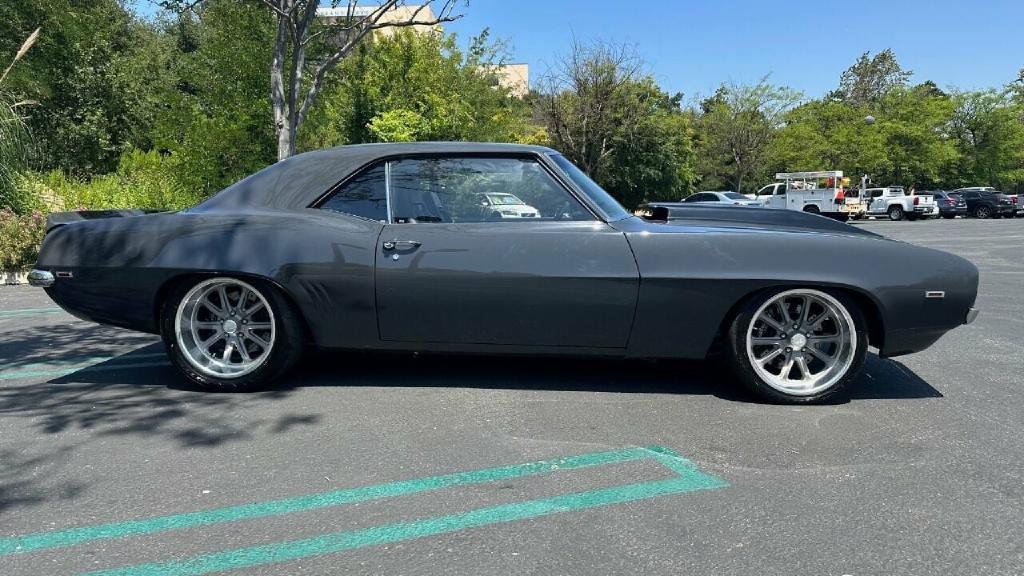 1969 Chevrolet Camaro Image 3