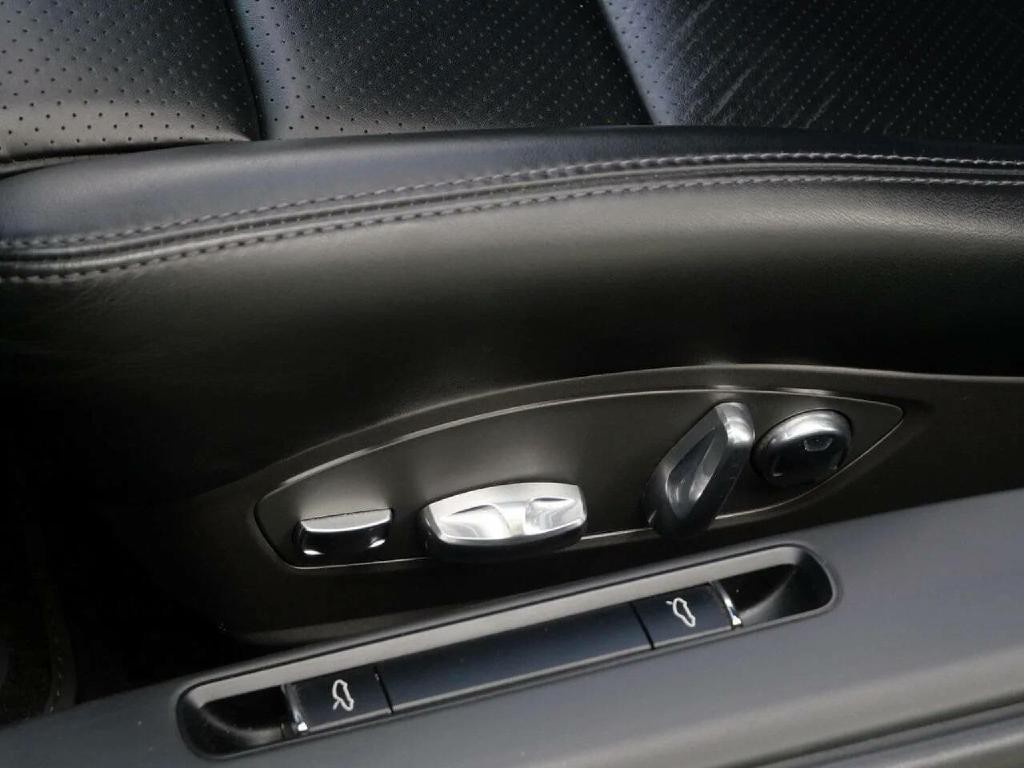 2013 Porsche 911 Image 8