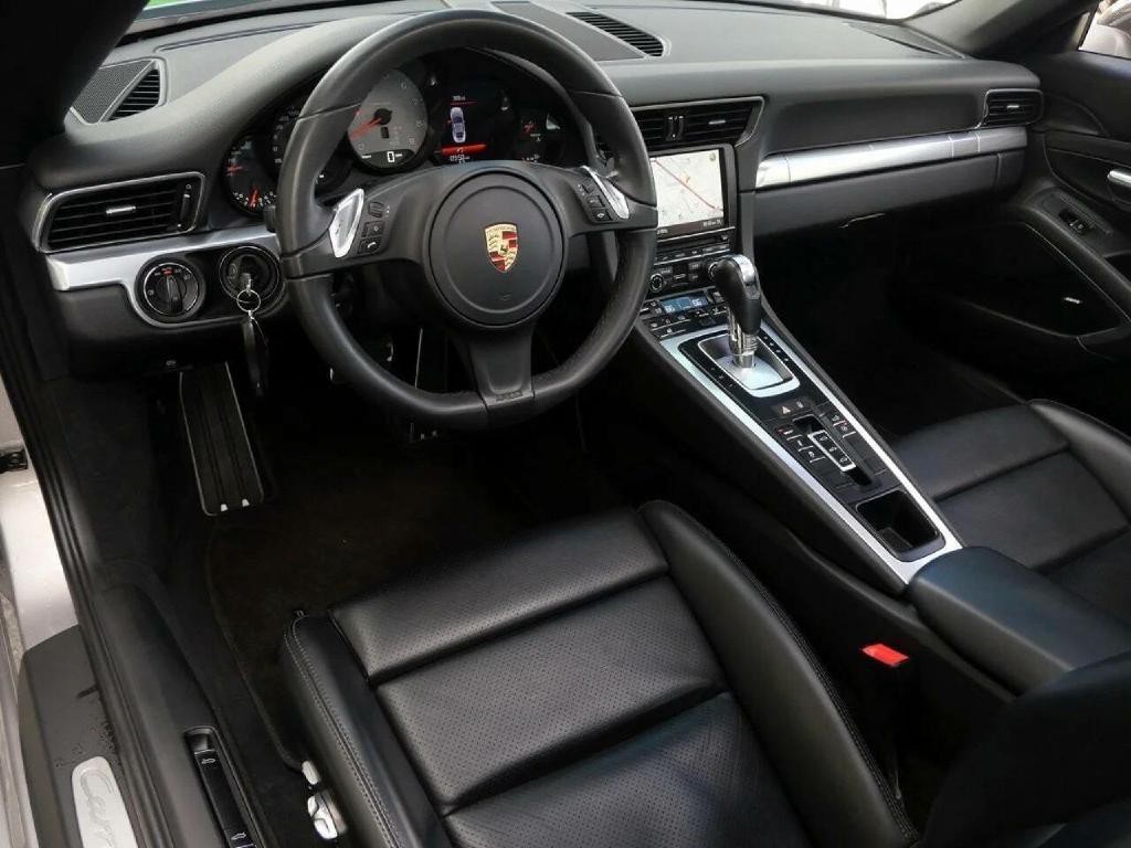 2013 Porsche 911 Image 9