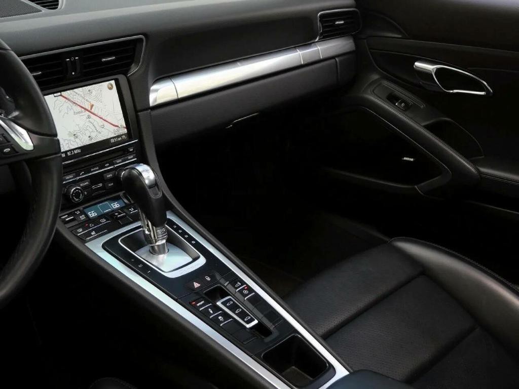 2013 Porsche 911 Image 11