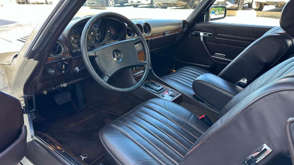 1983 Mercedes-Benz 380-Class Image 14