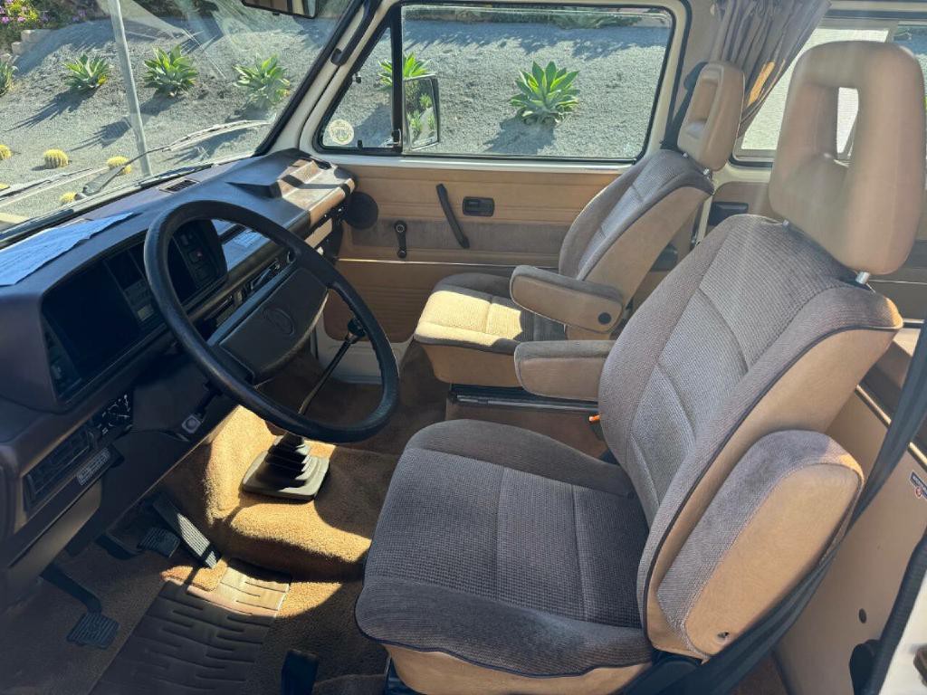 1986 Volkswagen Vanagon Image 16
