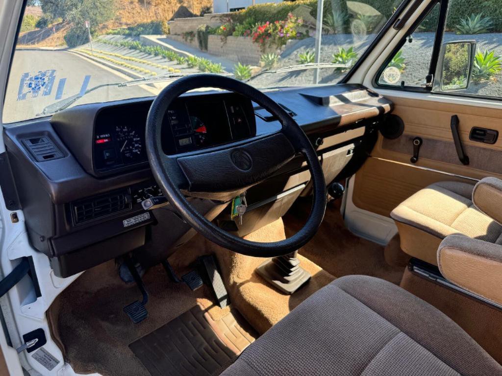1986 Volkswagen Vanagon Image 17