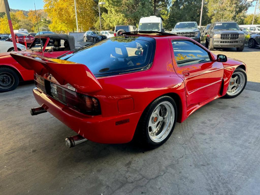 1989 Mazda RX-7 Image 3