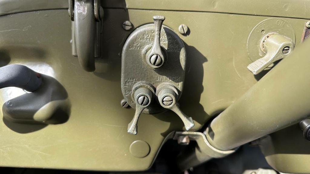 1952 Jeep Willys Image 14