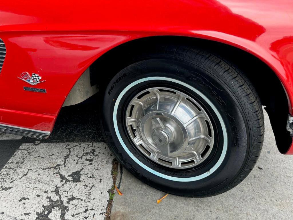 1962 Chevrolet Corvette Image 12