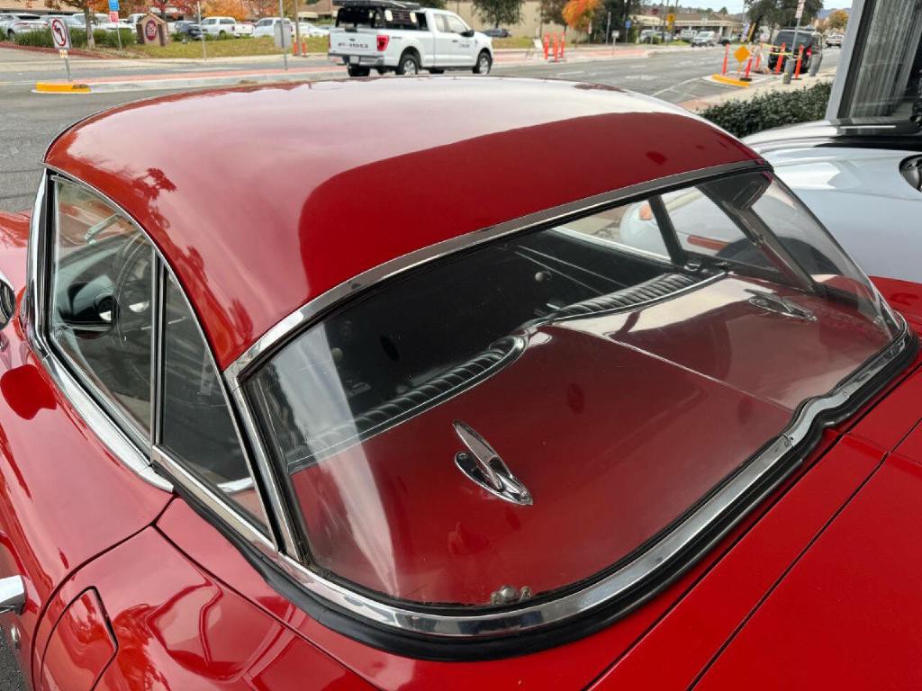 1962 Chevrolet Corvette Image 18