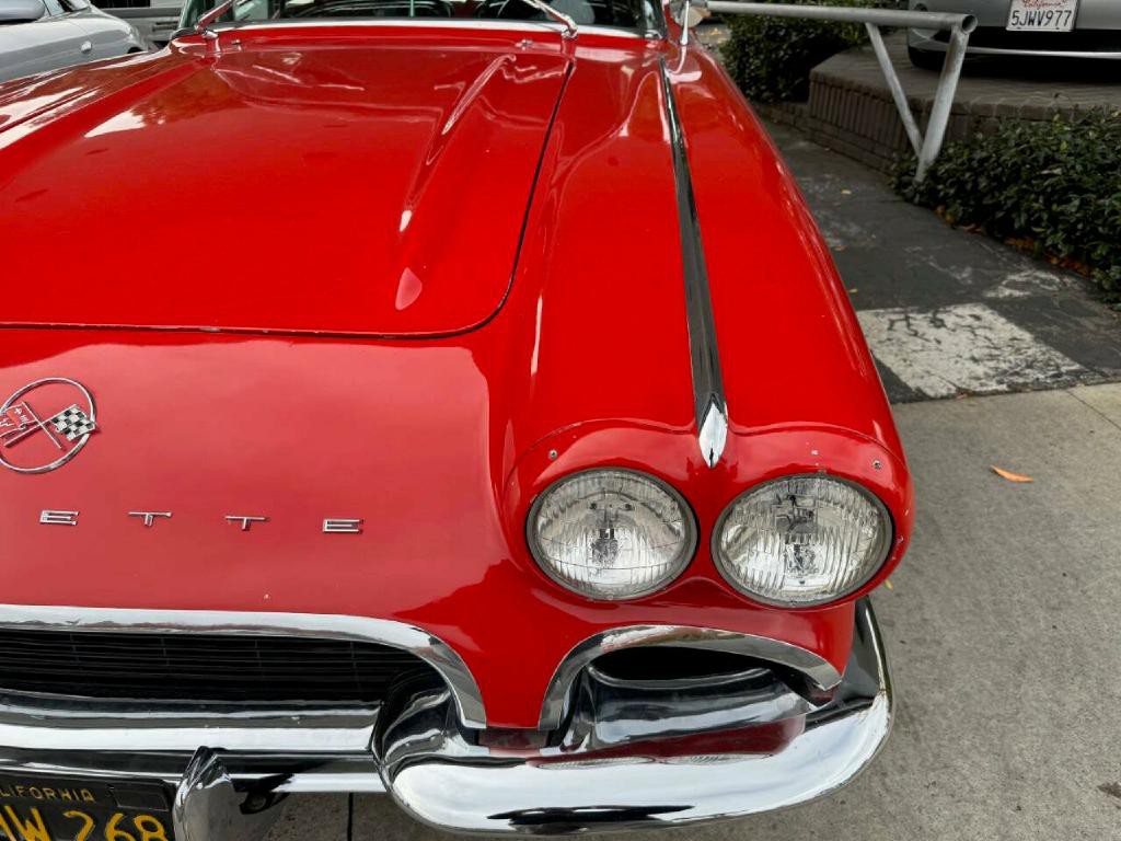 1962 Chevrolet Corvette Image 22