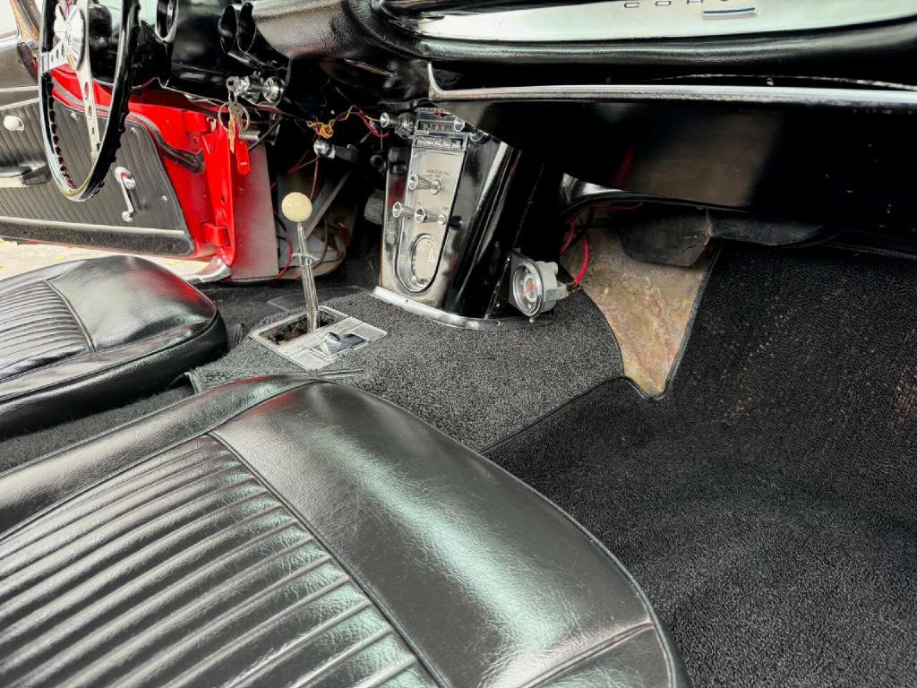 1962 Chevrolet Corvette Image 36