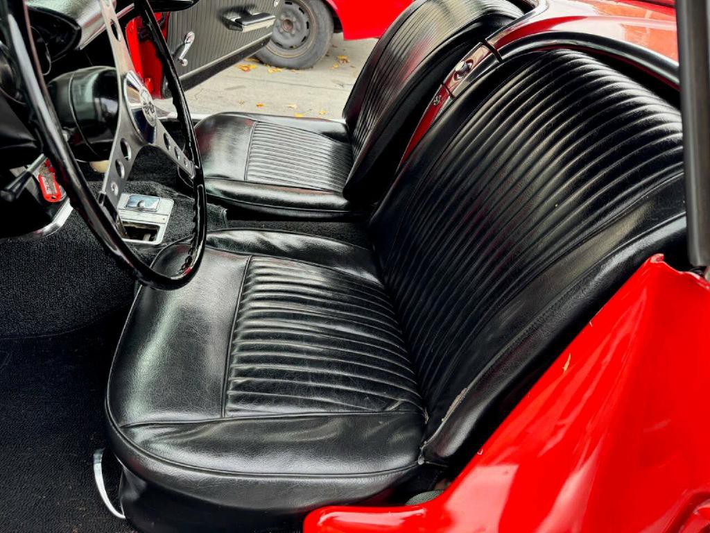 1962 Chevrolet Corvette Image 37