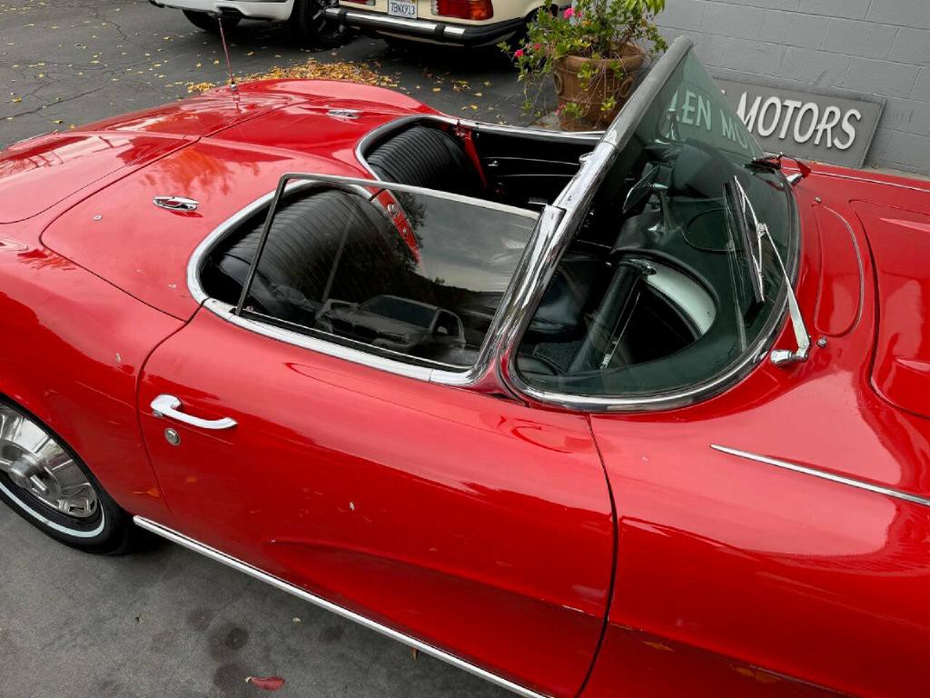 1962 Chevrolet Corvette Image 50