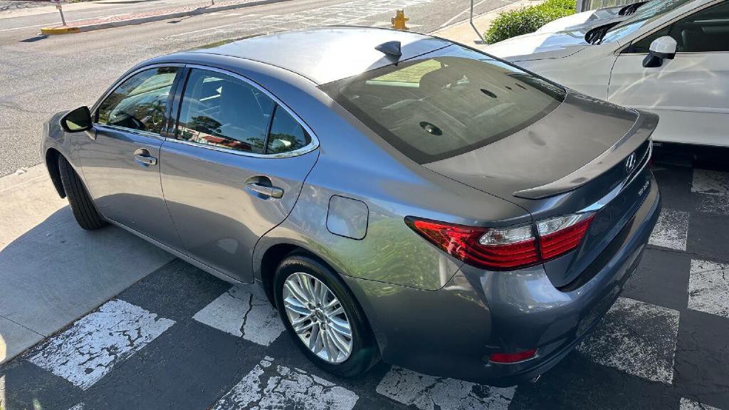 2015 Lexus ES 350 Image 6