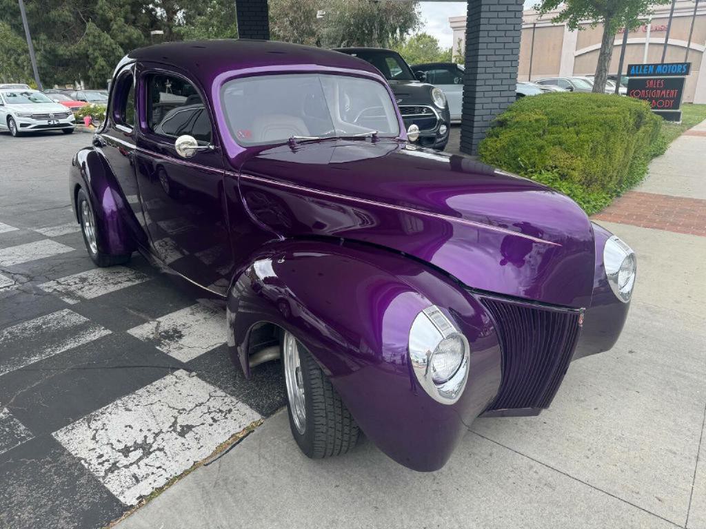 1940 Ford Coupe Image 4