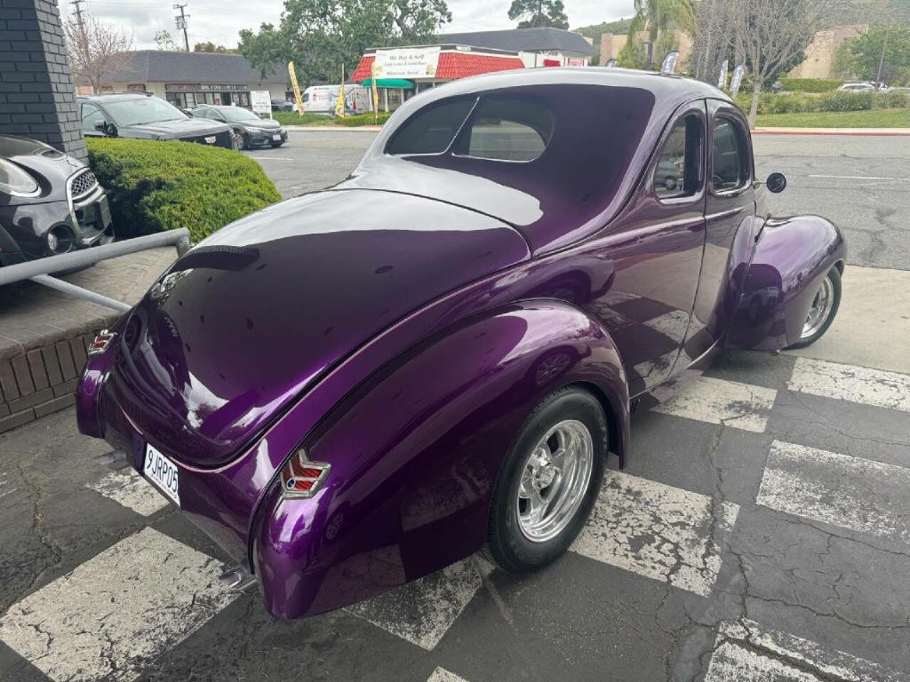 1940 Ford Coupe Image 5