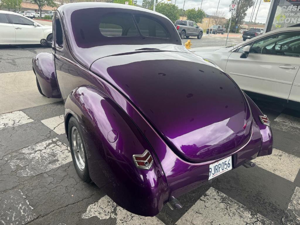 1940 Ford Coupe Image 6