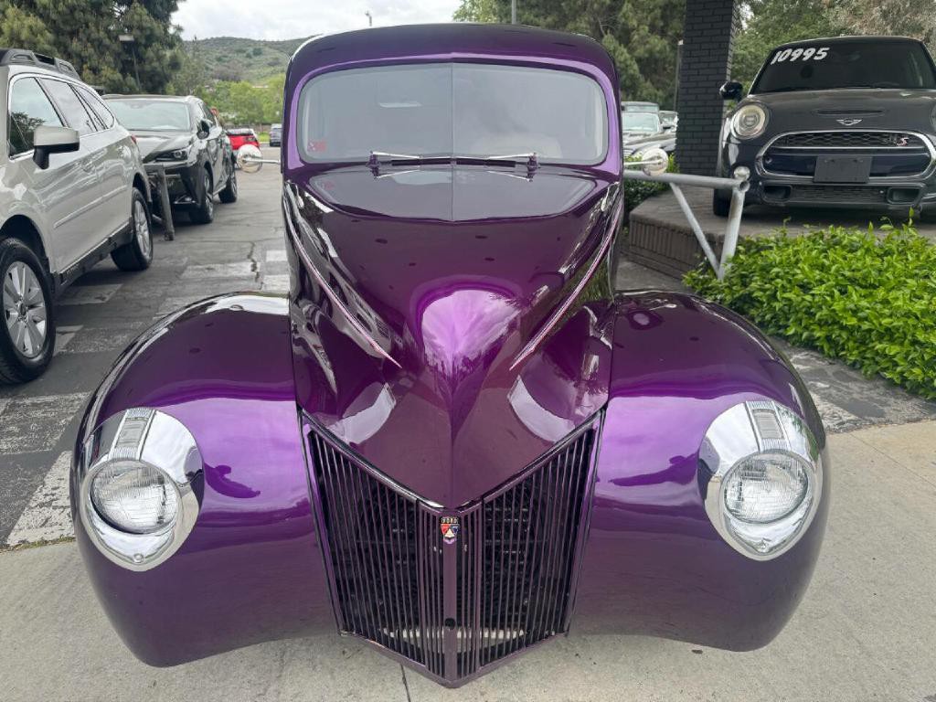 1940 Ford Coupe Image 9