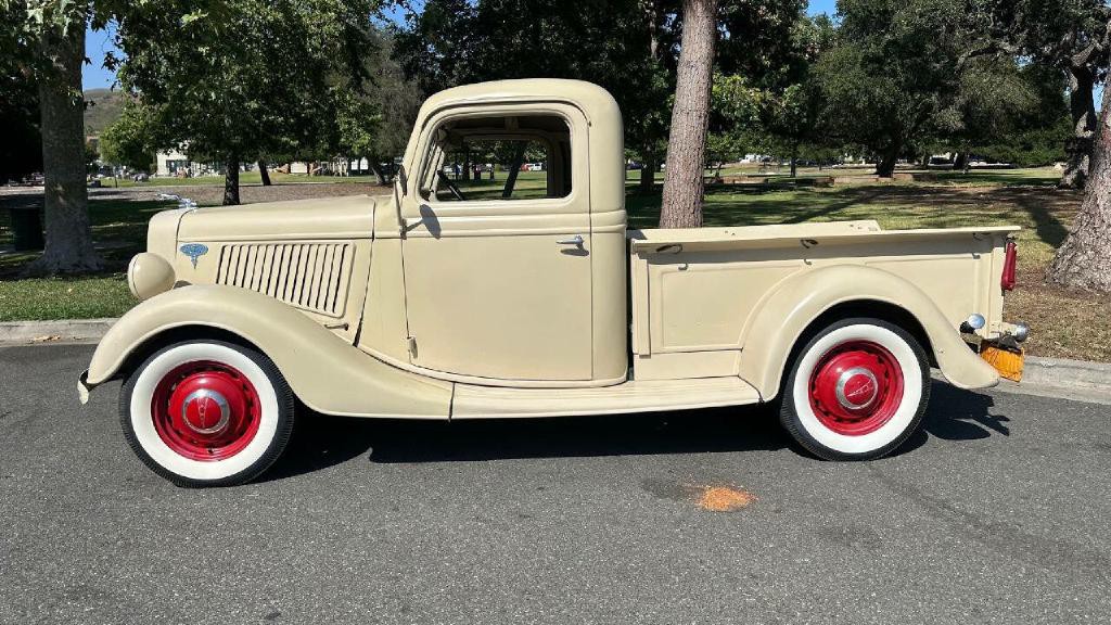 1936 Ford Panel Truck Image 13