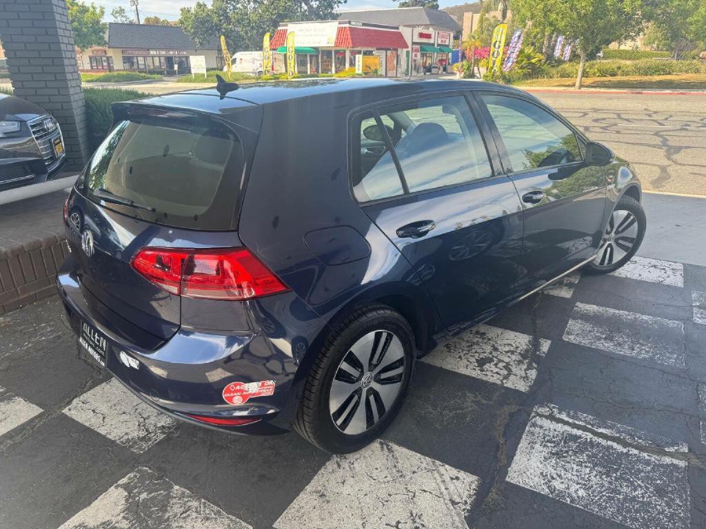 2016 Volkswagen Golf Image 3
