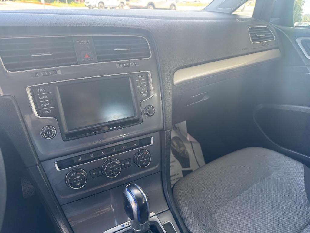 2016 Volkswagen Golf Image 14