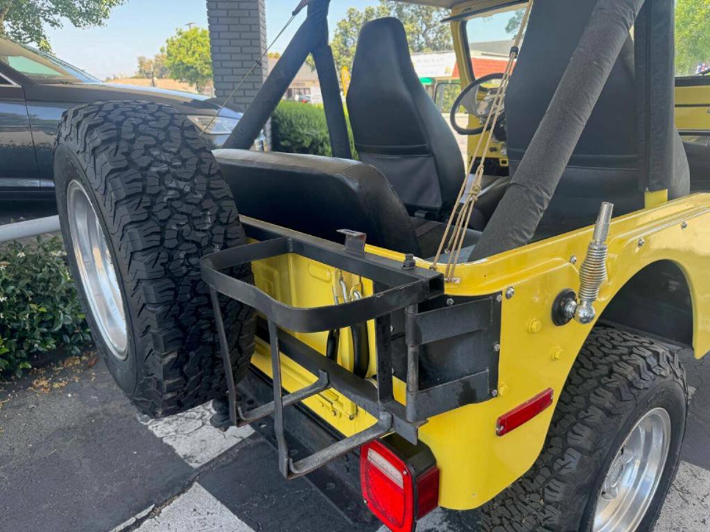 1976 Jeep CJ-5 Image 11