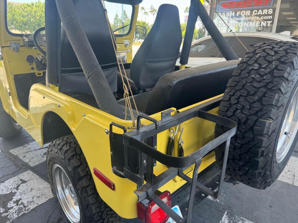 1976 Jeep CJ-5 Image 12