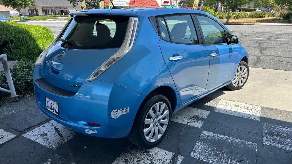 2013 Nissan Leaf Image 4