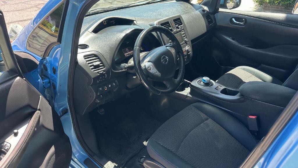 2013 Nissan Leaf Image 11