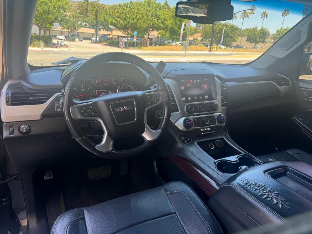 2015 GMC Yukon Image 17